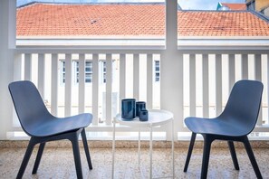 Interior - Tropical City Escape with Balcony in Willemstad (Willemstad)