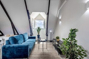 TV, offices - Punda, The Best Spot Right in Willemstad (Willemstad)