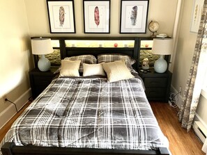 2 slaapkamers, een strijkplank/strijkijzer, gratis wifi, beddengoed