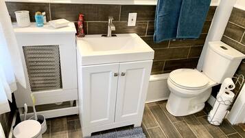 Hårtørrer, håndklæder, Sæbe, Shampoo