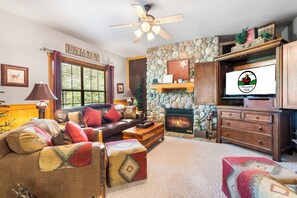 Smart TV, fireplace, DVD player