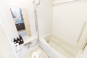 Hair dryer, towels, soap, shampoo - CANAL RISE S7 Corona measures  Large balcony  T / Fukuoka Fukuoka (Fukuoka)