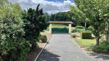 Enceinte de lâhĂ©bergement