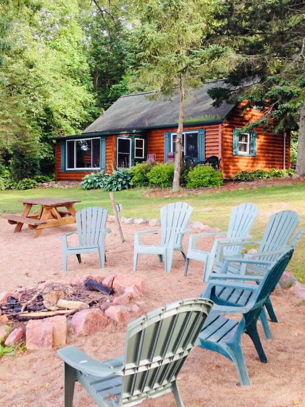 Terrace/patio - Gathering Place Resort & Lodge (Birchwood)