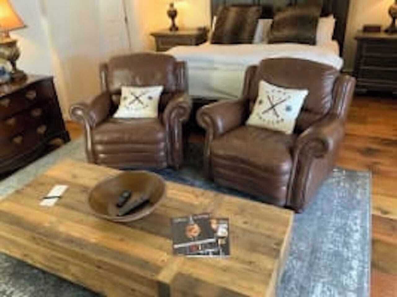 1 habitación, tabla de planchar con plancha y wifi 