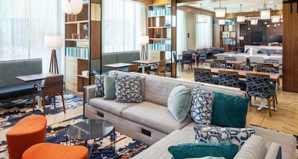Hampton Inn Boston Seaport District