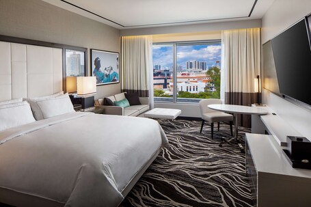 Hilton Miami Aventura - Image 33