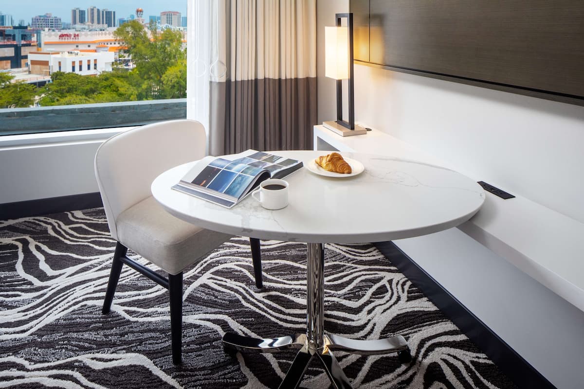 Een 55-inch smart-tv met digitale zenders, televisie en Netflix