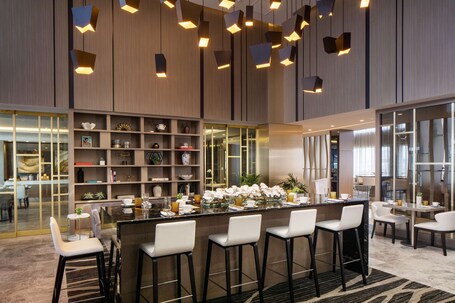 Hilton Miami Aventura - Image 7