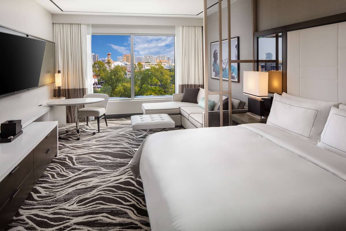 Een 55-inch smart-tv met digitale zenders, televisie en Netflix