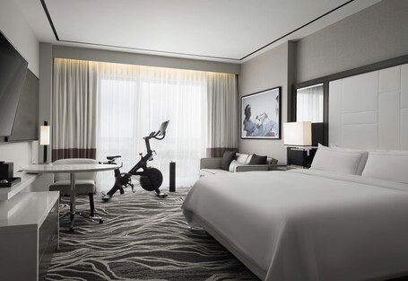 Hilton Miami Aventura - Image 66