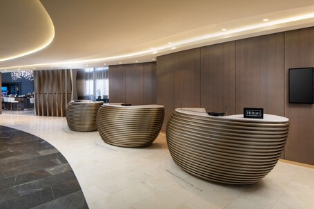 Hilton Miami Aventura - Image 38