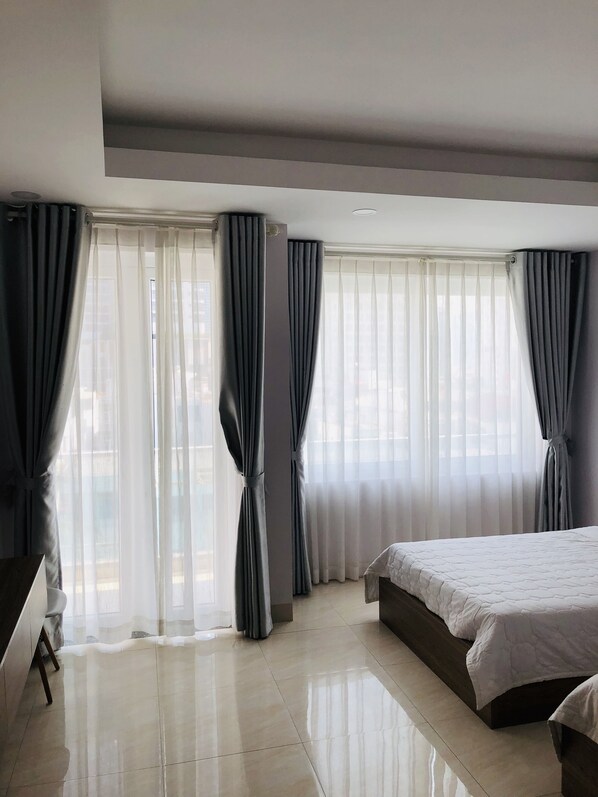 Deluxe Double Room | Blackout drapes, free WiFi - South Flower Hotel (Nha Trang)