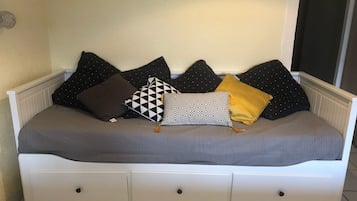 1 soverom, strykejern/-brett og sengetøy