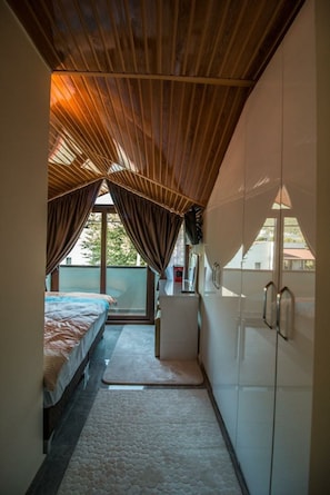 Standard Double or Twin Room | Desk, soundproofing, free WiFi, bed sheets - Parus Hotel (Kemer)