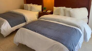 Minibar, wifi gratuïta i roba de llit