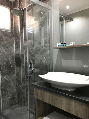 Comfort Room | Bathroom