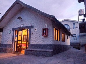 Quầy tiếp tân