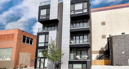 New Construction Building in River North!