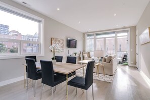 Interior - New Construction Building in River North! (Chicago)