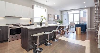 New Construction Building in River North!