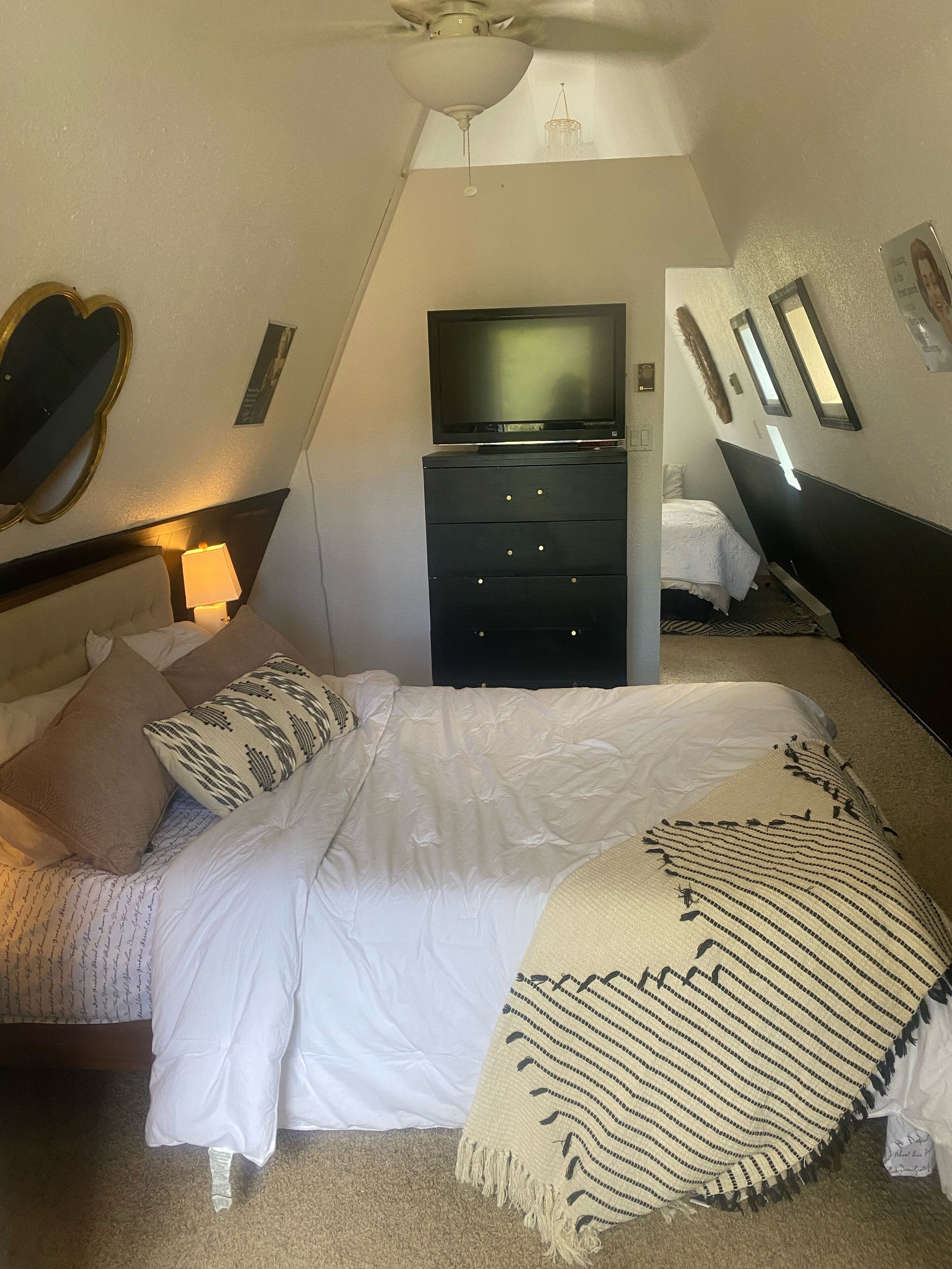 2 bedrooms, WiFi, bed sheets