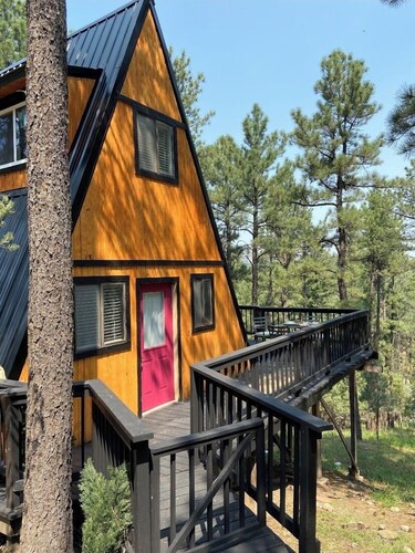 Heathers Treehouse Cabin