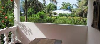villa Fafa..a paradise 1 minute walk from the lagoon