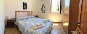 2 Schlafzimmer, Bügeleisen/Bügelbrett, Bettwäsche