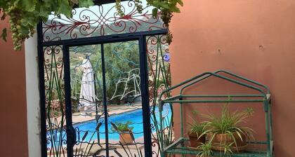 Cortijo Privado. No se Admiten Reservas de Menos de Seis Personas
