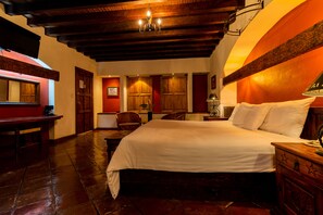 Comfort Room, 1 King Bed | Free WiFi, bed sheets - Hostería San Felipe (Patzcuaro)