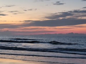 Na praia, espreguiçadeiras