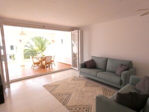 Smart TV, DVD player, music library, stereo