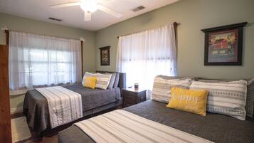 3 chambres, fer et planche Ă repasser, Wi-Fi, draps fournis