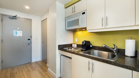 Private Oasis at Arya - Image 41