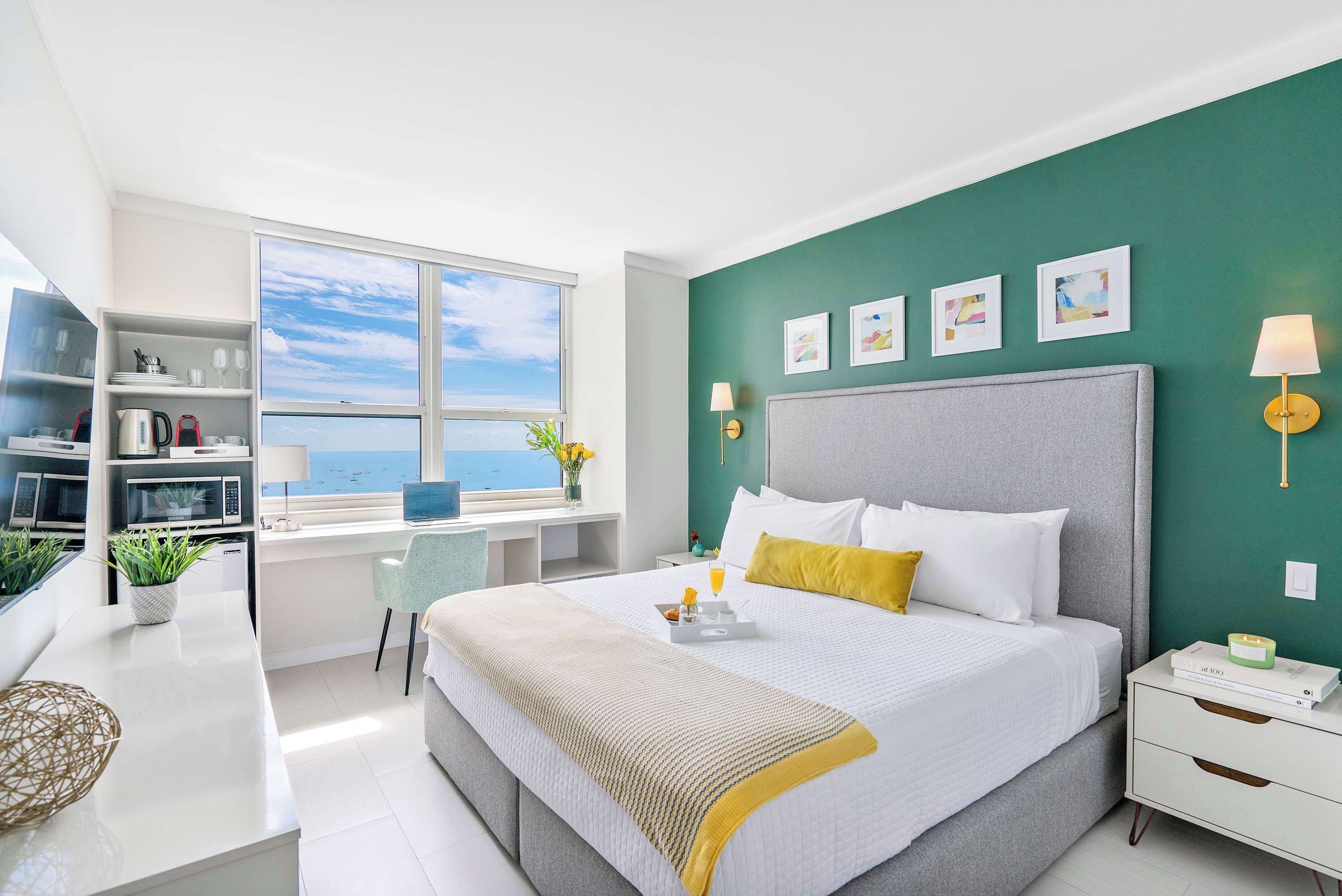 Premium bedding, in-room safe, desk, laptop workspace