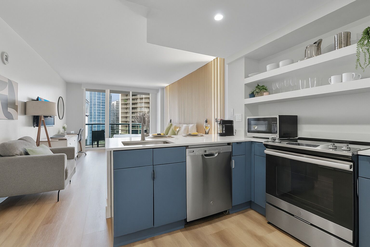 fridge, microwave, coffee/tea maker