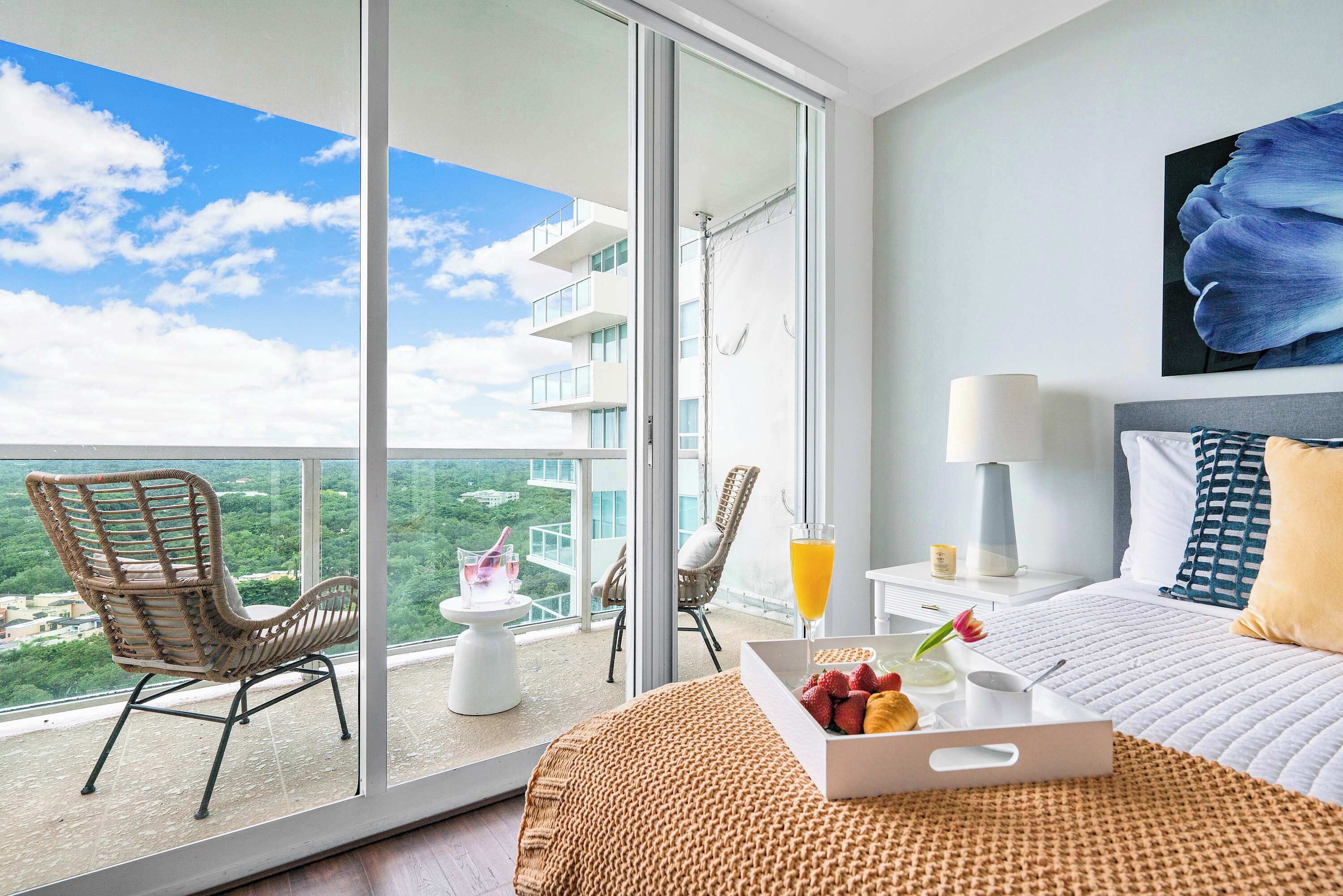 Deluxe Room, Pool View | Premium bedding, in-room safe, desk, laptop workspace