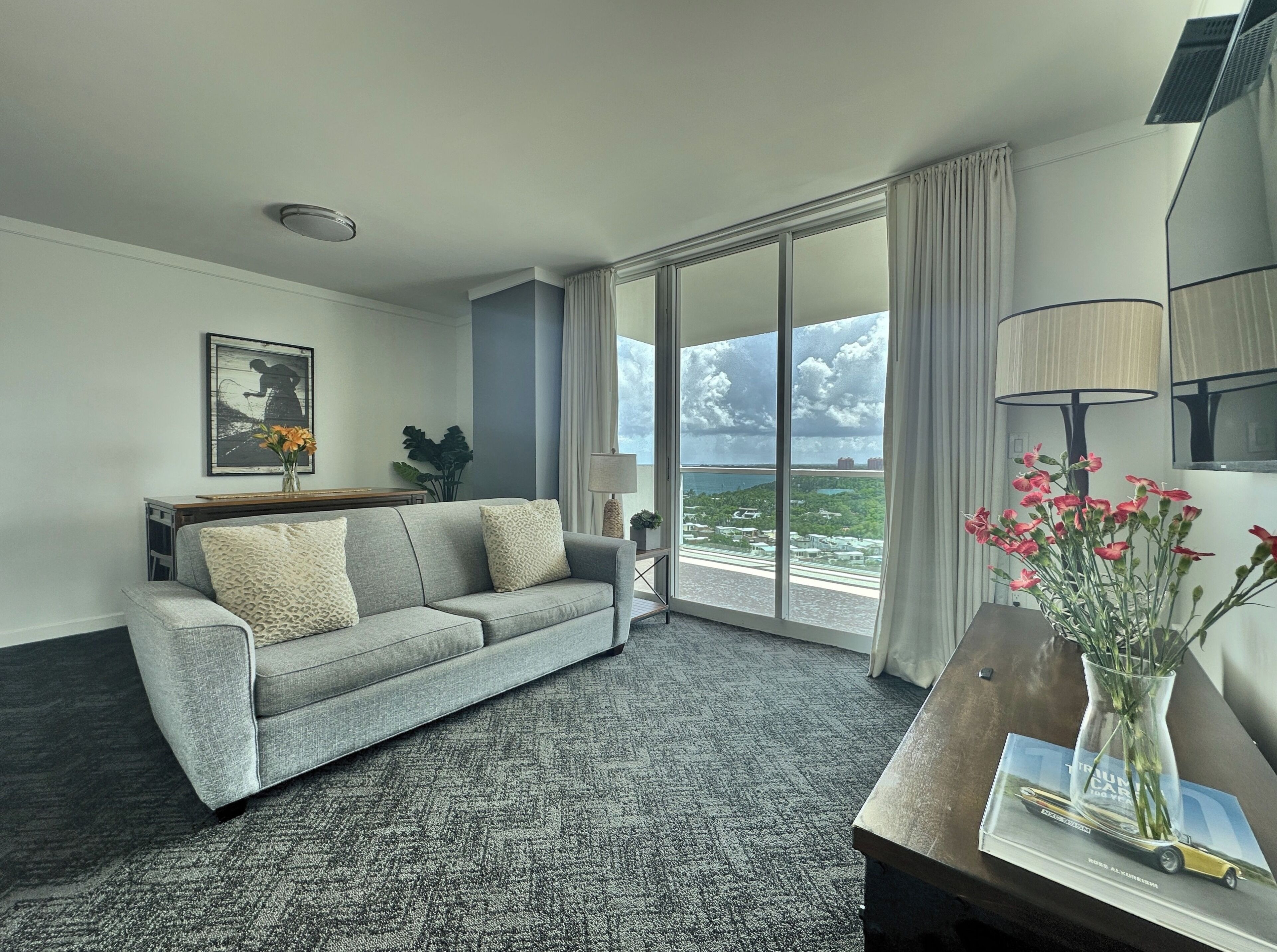 1 bedroom, premium bedding, in-room safe, desk