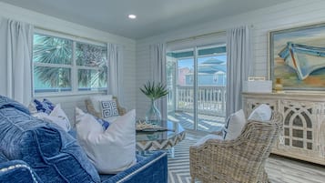 Smart TV, DVD player, books