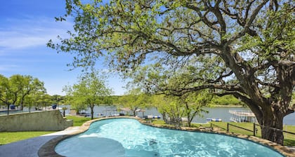 Open Water Luxury LBJ House with Heated Pool and Lakeside Pavilion! Sleeps 17