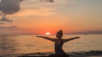 Beach nearby, sun-loungers