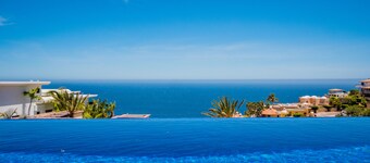 Welcome to Casa de Los Gatos located in the gated community of Pedregal