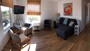 Living area - New Orleans Coastal Retreat (New Orleans)