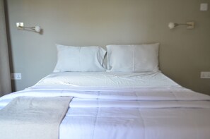 3 chambres, fer et planche à repasser, Wi-Fi, literie fournie