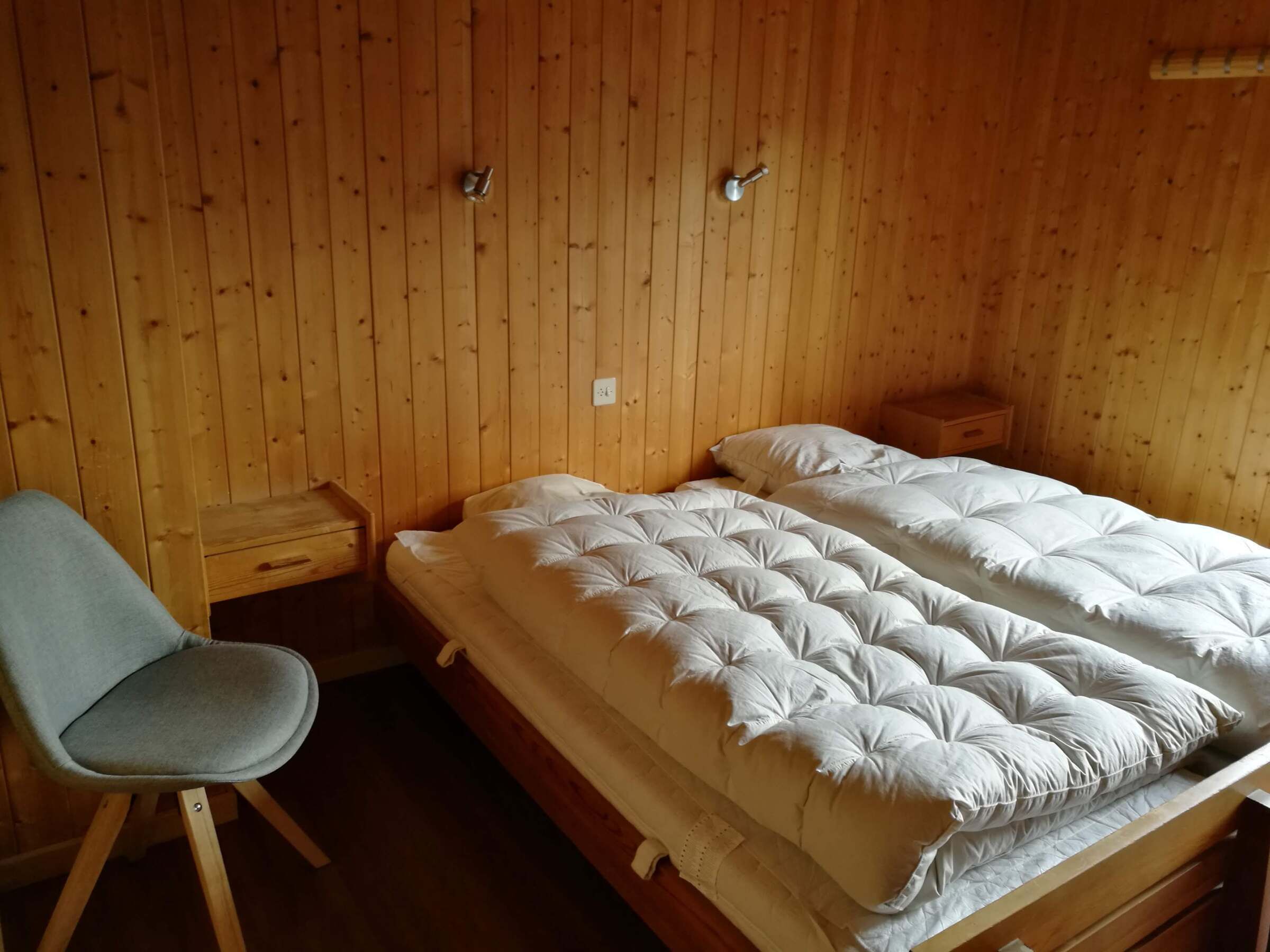 3 bedrooms, iron/ironing board, internet