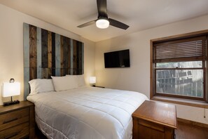 4 habitaciones, ropa de cama hipoalergénica y escritorio