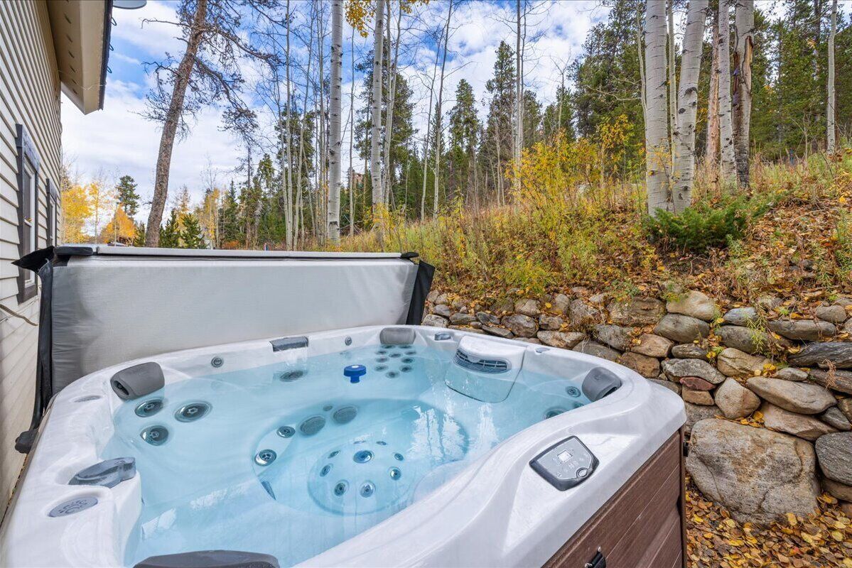 Bain à remous extérieur