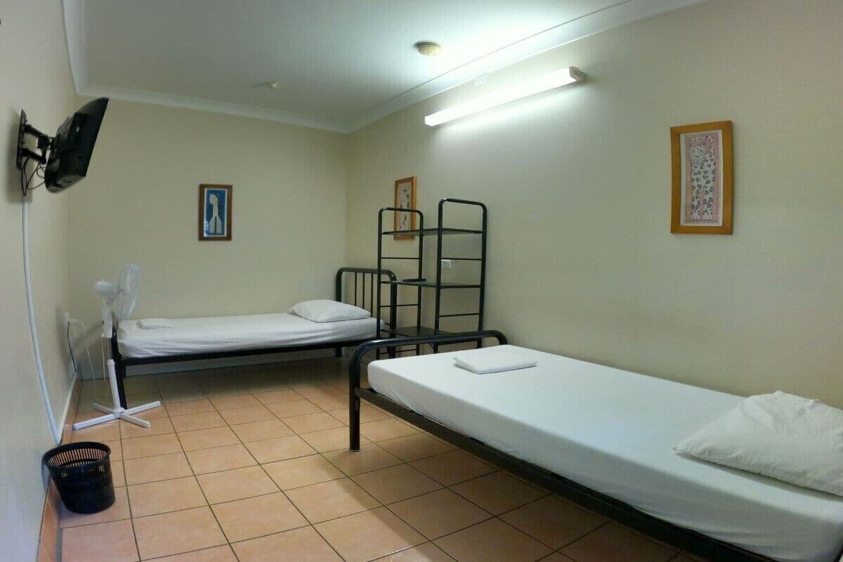 Deluxe Twin Room, Shared Bathroom | Individually decorated, individually furnished, iron/ironing board