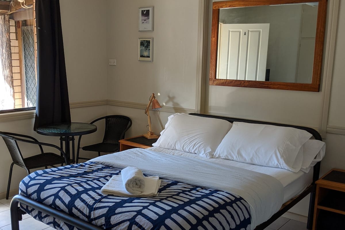 Superior Double Room, Ensuite | Individually decorated, individually furnished, iron/ironing board